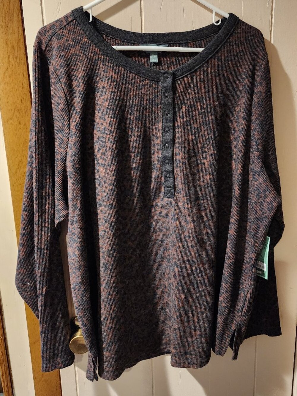 **Terra & Sky Waffle Knit Henley Top | Size 3X (24W–26W) | NWT**